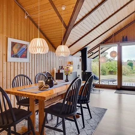 Ija - 200m From The Sea By Interhome